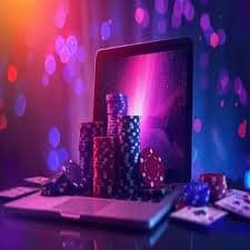 Turnamen esports dengan penonton yang antusias di Indonesia